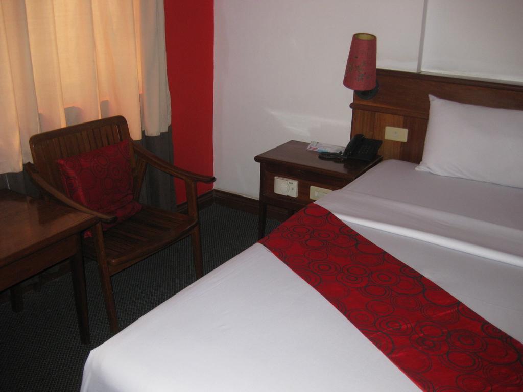 Princess Hotel Phnom Penh Exterior foto