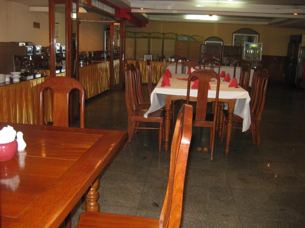 Princess Hotel Phnom Penh Exterior foto